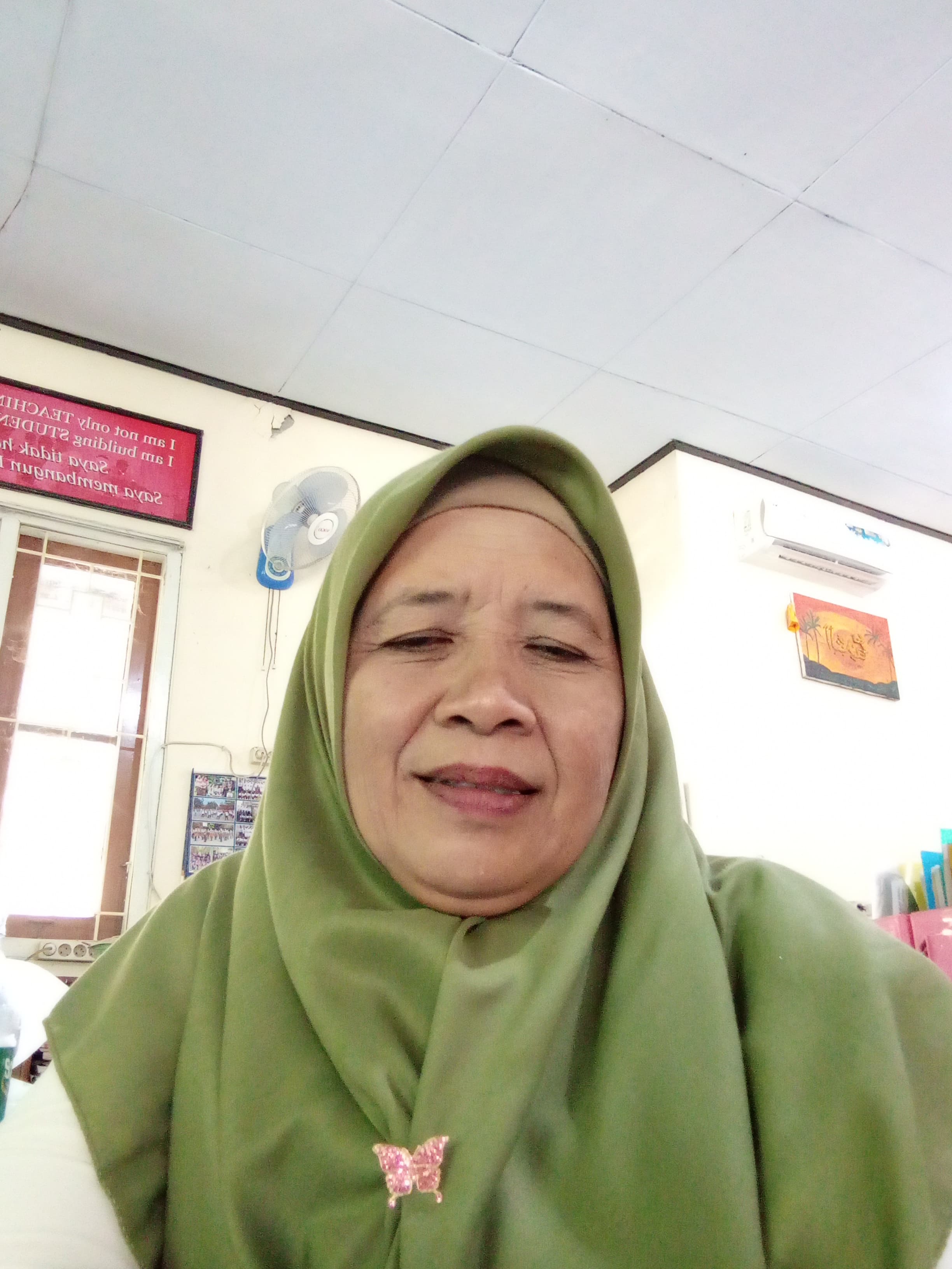 Agustini Indah S, S.Pd.